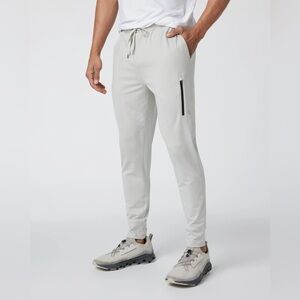 Vuori Men's Light  Joggers
